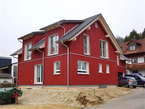 Einfamilienhaus Als Schwedenhaus Mit Einliegerwohnung Und Garage In