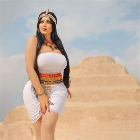 Egyptian Supermodel Arrested For Alleged Obscene Photoshoot In Front Of Pyramid News18