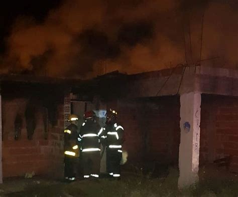 Punta Alta Fallecieron 2 Adolescentes Por Incendio De Una Precaria