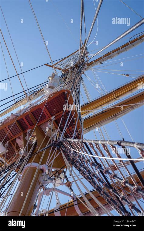 Ship Mast Over Blue Sky Stock Photo Alamy