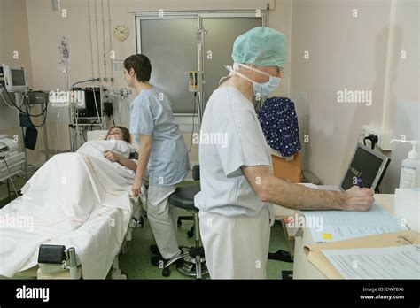 Pregnant woman epidural Stock Photo - Alamy