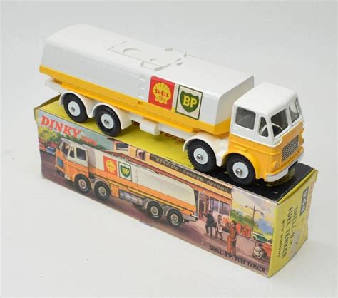 Pin By Peeringa Peeringa On Speelgoed Toy Trucks Matchbox Toy Car