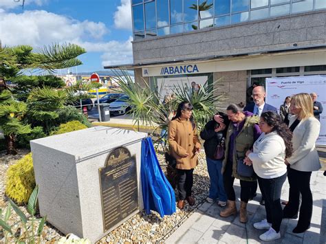 El Puerto De Vigo Homenajea A Las V Ctimas Del Pitanxo Con La