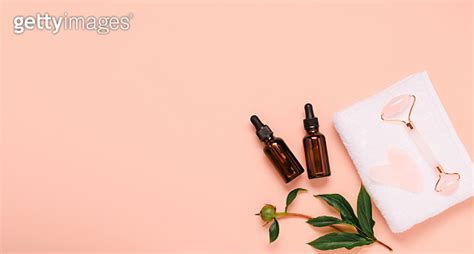 Cosmetic Essential Oil Vials Clean Soft Towel Rose Quartz Roller Facial