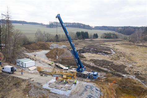 assembly  tower crane