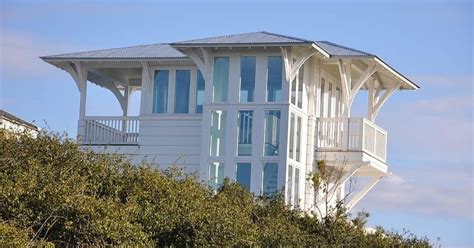 Beach House Siding: 5 Design Ideas and Tips | Allura USA