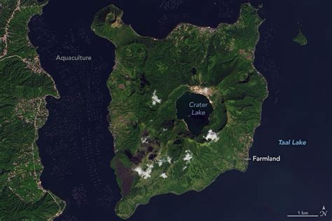 Taal Volcano Philippines - Global Volcanism Program Taal / Making the sight even more menacing ...