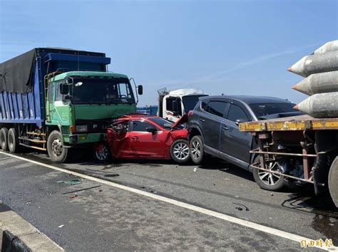 台61線20車追撞疑濃霧肇禍？ 警提醒濃霧行車自保之道 社會 自由時報電子報