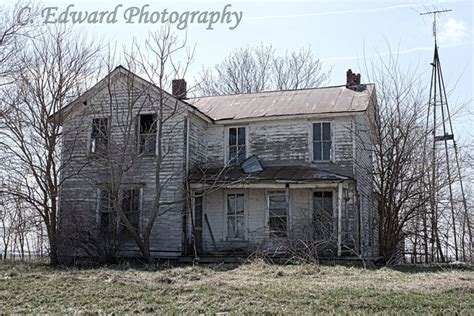 Pin By Maz Dave On Abandoned House Styles House Hunting House