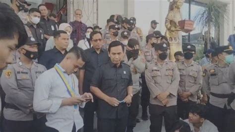 Waka Dprd Faizal Riza Temui Puluhan Mahasiswa Pmii Yang Berunjuk Rasa