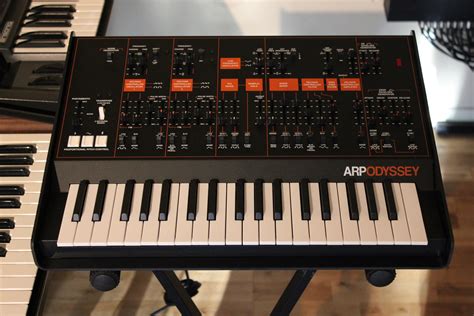 Test Du Synth Tiseur Analogique Korg Arp Odyssey Dition