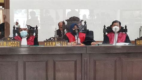 Klaim Tuntutan Jaksa Kpk Dibantah Saksi Kuasa Hukum Ade Yasin Yakin