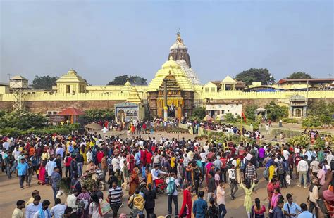 Guide to Jagannath Temple, Puri : Exploring the Sacred Enclave