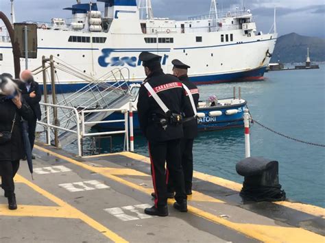 Controlli Green Pass Carabinieri Impegnati In Tutta Napoli E Provincia