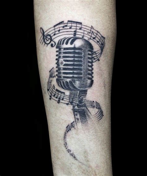 Tatuaje Micr Fono Antiguo Y Pentagrama Musical Music Tattoos Tatoos