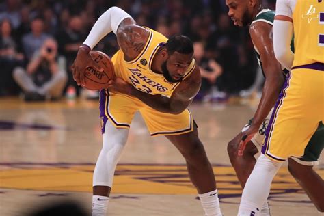 Lebron James Panas Lakers Tekuk Bucks Di Staples Center