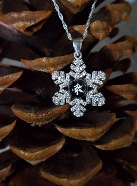 Real Snowflake Real Preserved Snowflake Halo Style Silver Etsy