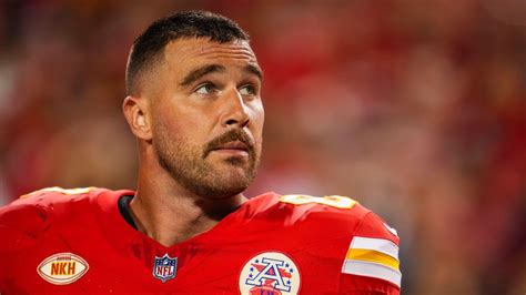 Red Flag? Travis Kelce Hates Thanksgiving Food, According To His ...