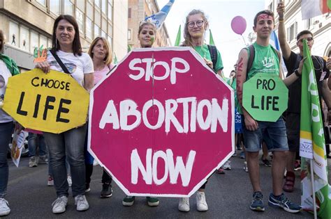 Aborto Blitz Del Centrodestra Associazioni Pro Vita In Consultori