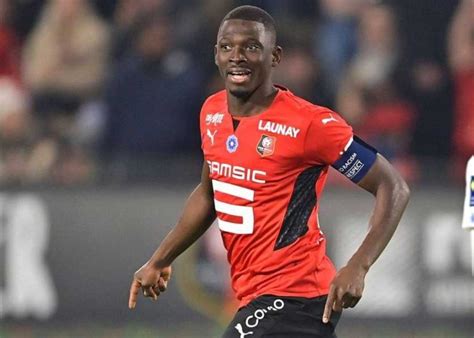 Hamari Traor Dans Le Flou Avec Le Stade Rennais Africafoot