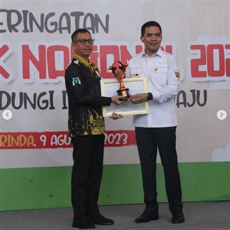 Penyerahan Piala Dan Piagam Kota Layak Anak Kla Kategori Nindya Tahun