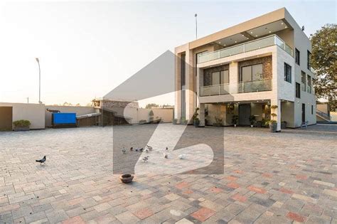 Kanal Luxury With Furnished Farm House For Sale In Main Barki Road