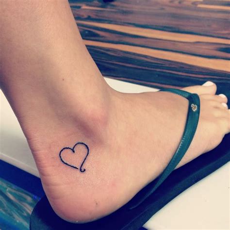 Heart Tattoo on Ankle: discover the most beautiful heart tattoo ideas!