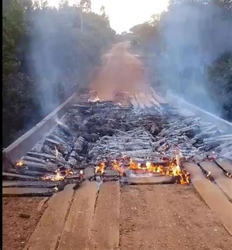 Moradores do Jalapão reclamam de ponte incendiada há um mês Estamos