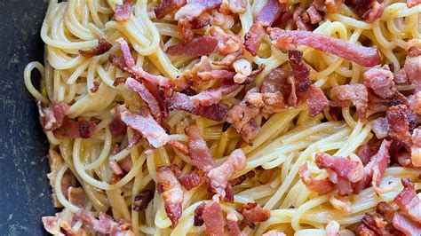 Simple And Homestyle Pasta Carbonara Youtube