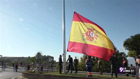 Izado de la Bandera de España en Baeza con motivo de la Fiesta Nacional