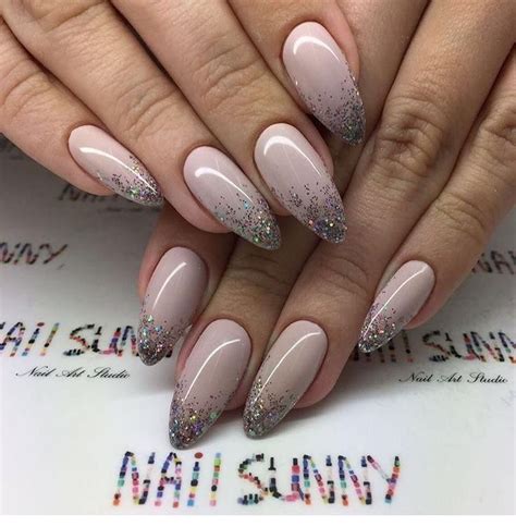 Designs With Nude Nail Polish Manicure Pretty Nails Light Nails