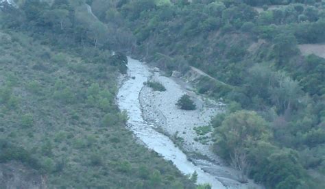 Calabria Torrente In Piena Nel Parco Del Pollino 10 Morti Trovati I