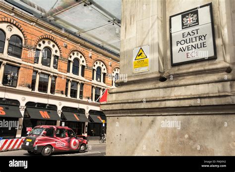 The Smithfield Meat Market In Central London Uk Stock Photo Alamy