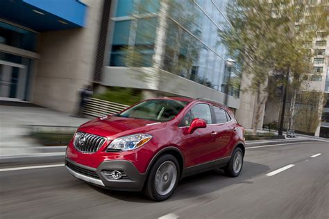 Chevrolet Trax Buick Encore Small Suvs Get Iihs Top Safety Pick Label