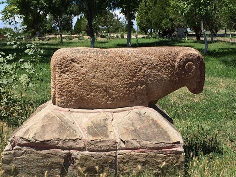 Nahçıvan Açık Hava Müzesi Konumu Fotoğrafları ve Hakkındaki Bilgiler