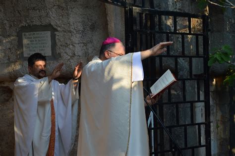 Euharistijsko slavlje i sveta krizma u Svetištu Gospe Ratačke Radio DUX