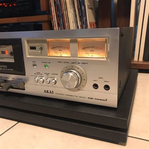 Akai Stereo Cassette Deck CS 702D II Audio Portable Music Players On