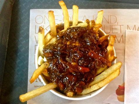 Strangely Canadian at New York Fries – The Unvegan