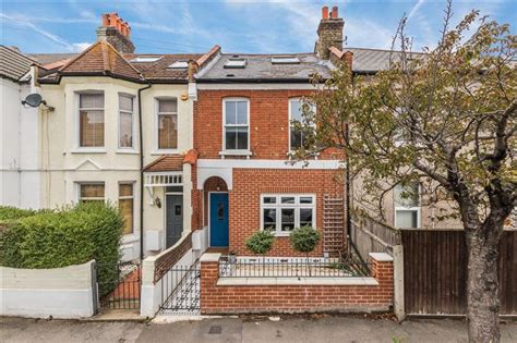 3 Bedroom House For Sale In Devonshire Road Colliers Wood Sw19