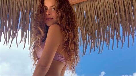 FOTOS Shakira sorprendió con un bikini mega hot que ella misma diseñó