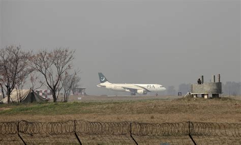 Pakistan says ICAO withdaws safety objection after pilot scandal | Reuters