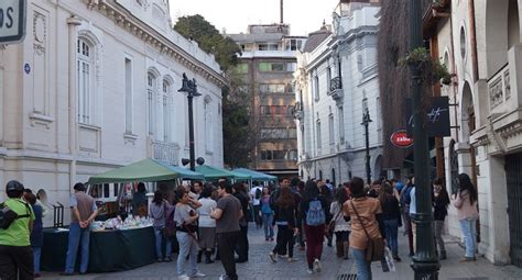 Un Tour Por Los Barrios Populares De Santiago