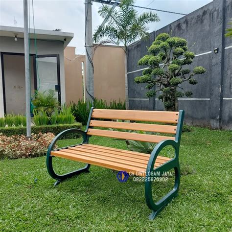 Bangku Taman Besi Kayu Trembesi Off