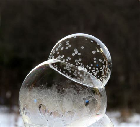 Delightful Photos Illustrate The Crystalline Beauty Of Frozen Soap Bubbles