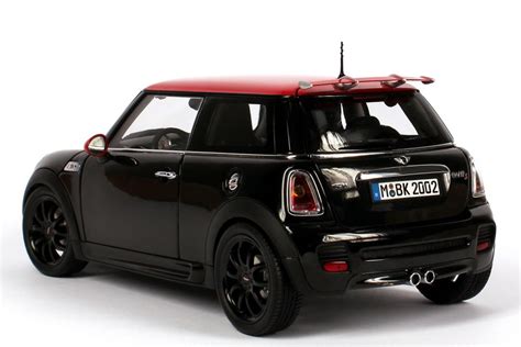 Mini Cooper S R56 LCI John Cooper Works Schwarz Rot Werbemodell