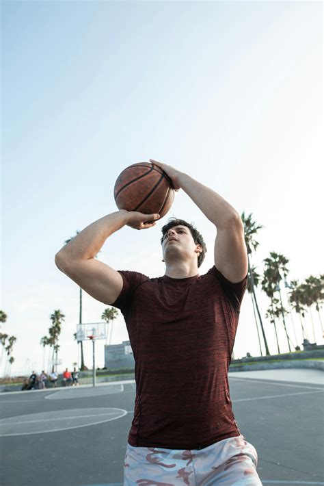 People Playing Basketball · Free Stock Photo