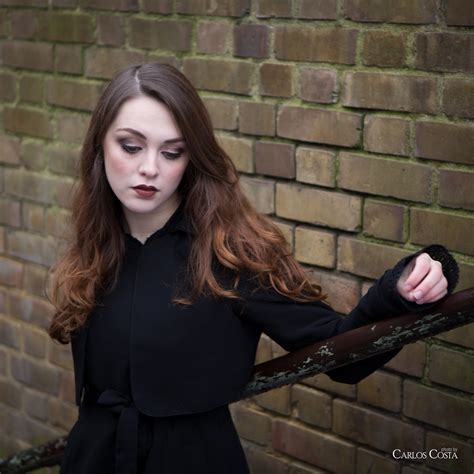 Imogen Dyer Model Women Long Hair Brunette Coats Pale Glamour