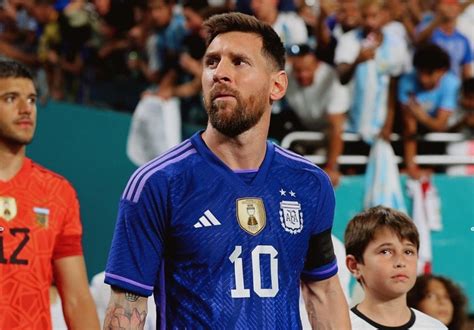 Intip Koleksi Mobil Mewah Lionel Messi Dari Ferrari Hingga Maserati