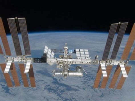 China enviará tres astronautas a su estación espacial