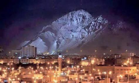 Madinah's mount Uhud at night. | World most beautiful place, Beautiful ...